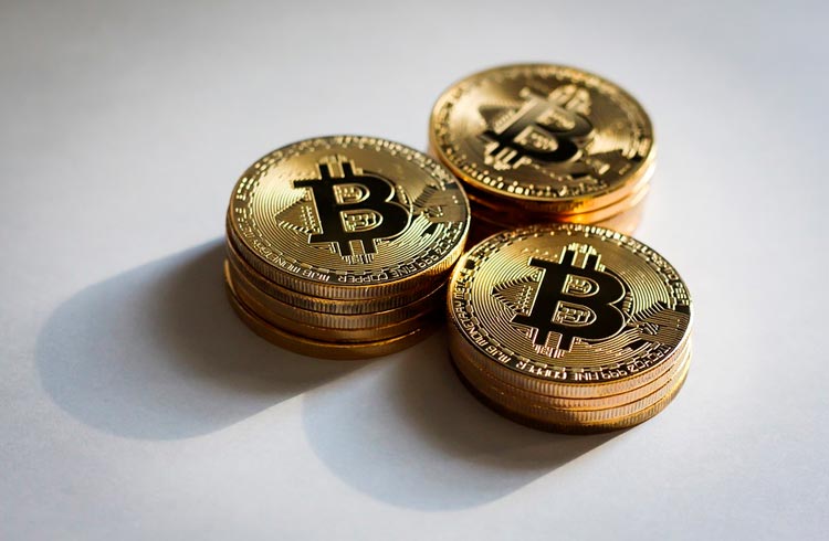 Bitcoin atingirá nova máxima em novembro e US$ 90 mil em dezembro, prevem analistas