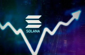 Bitcoin cai abaixo do primeiro nível de resistência e Solana acumula alta de 25%