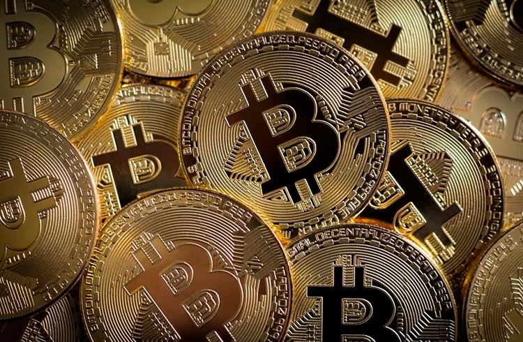 Câmara aprova projeto que destina Bitcoins apreendidos de golpes para combate ao câncer