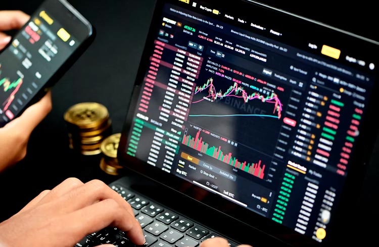 Coluna do TradingView: Altcoins operam em alta nessa quarta-feira.