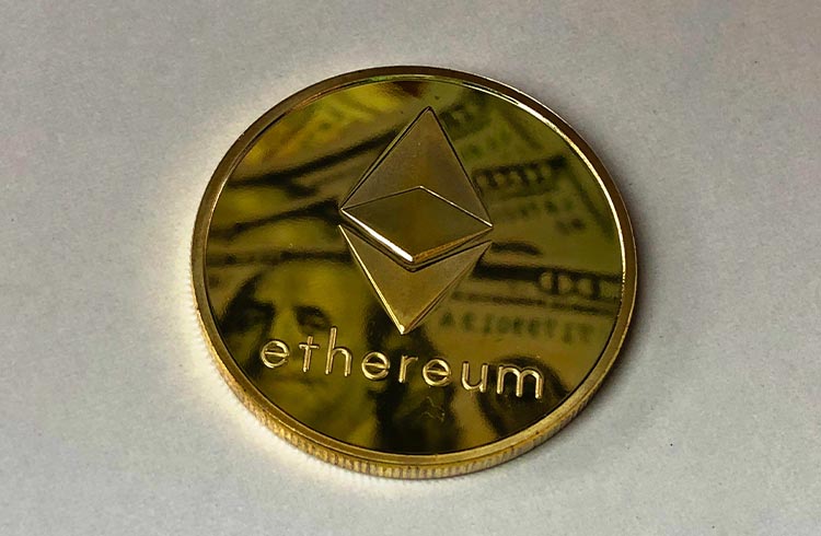 Ethereum atinge nova máxima histórica com queima de tokens e investimentos