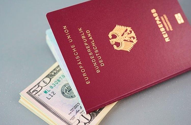 Smartcoins, a terceira mão das criptomoedas: analista vai à Europa buscar R$ 2 milhões com apenas R$ 5 mil; entenda como é possível