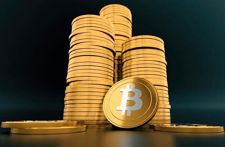 Trader que previu queda do Bitcoin alerta: preço pode não chegar aos US$ 100 mil em dezembro