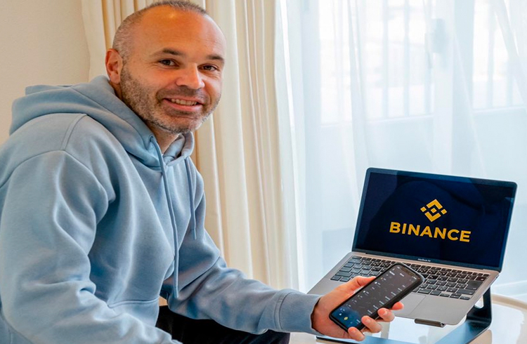 Fotbollsstjärnan Iniesta marknadsför Binance och blir tillrättavisad av spansk guvernör