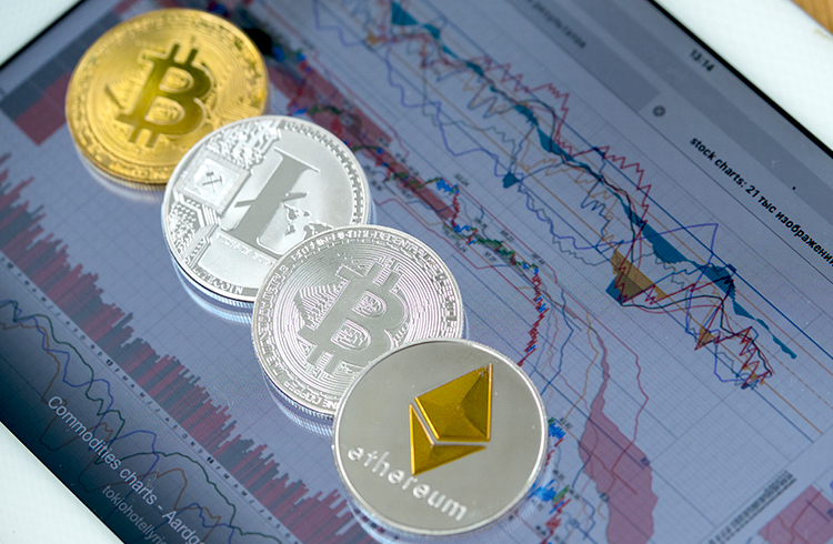 Bitcoin sobe 3% e Ethereum chega mais perto de um novo topo histórico