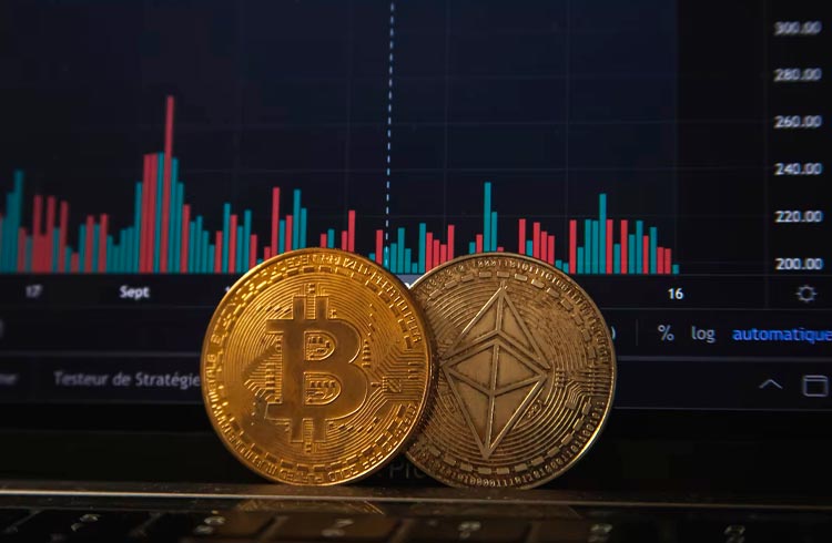 Bitcoin går upp och över $65 000. Ethereum når historiska nivåer på mindre än 30 dagar