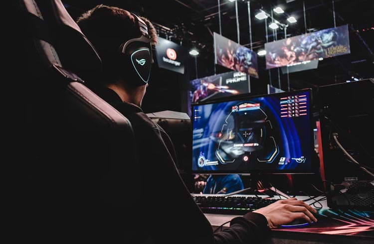 Torneio de CS: GO, Free Fire e Dota2 vai premiar jogadores com criptomoedas