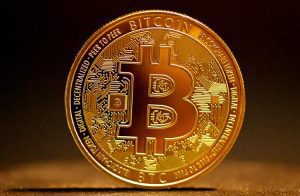 Apesar de nova queda, bitcoin já valorizou 68% em 2021
