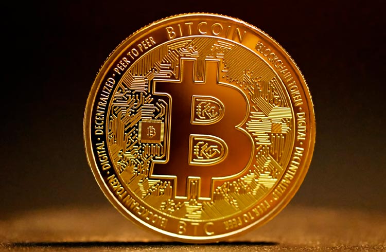Apesar de nova queda, bitcoin já valorizou 68% em 2021