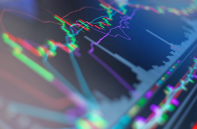 Bitcoin cai 0,56%; Ethereum cai 0,5%. Criptomoedas seguem em baixa e ETF se torna o pior fundo de investimento