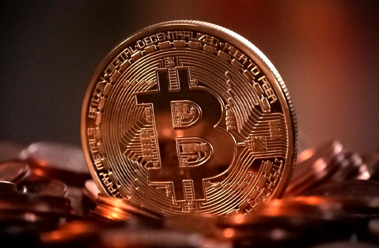 Bitcoin completa 13 anos mais necessário do que nunca