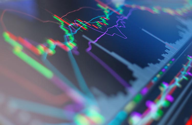 Bitcoin sobe e se estabelece acima dos US$ 43 mil. Dogecoin e Shiba Inu têm alta de 10%.