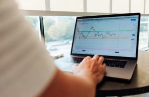 Coluna do TradingView: Com mercado lateral, analistas ficam mais animados para comprar