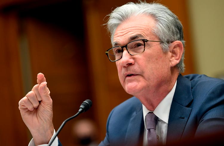Presidente do Fed sugere que dólar digital e stablecoins podem coexistir