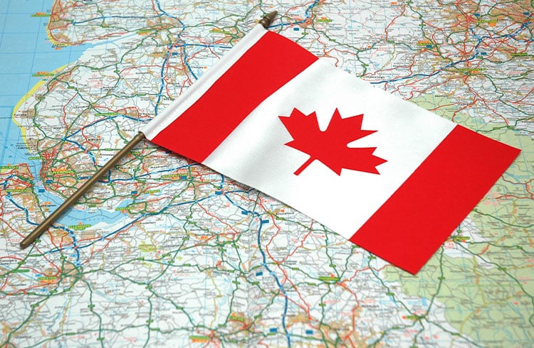 Canadá revoga lei que permitia bloqueio de contas bancárias