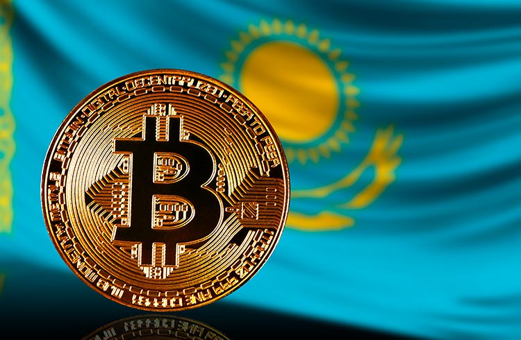 Presidente do Cazaquistão ordena aos policiais iniciar uma 'caça aos mineradores de Bitcoin'