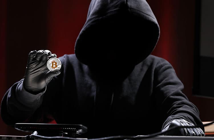 Golpistas se disfarçam de ucranianos para roubar Bitcoin