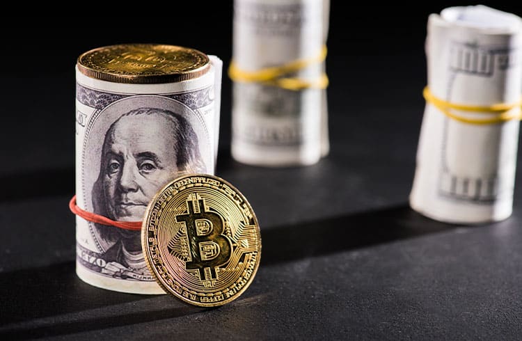 Tesouro dos EUA confirma: dólar é mais usado para cometer crimes do que o Bitcoin