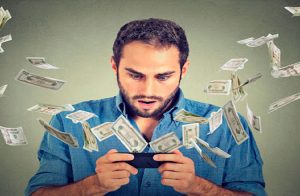 A profissão que virou febre nas Filipinas chega ao Brasil pagando ‘salário’ de elite em dólar