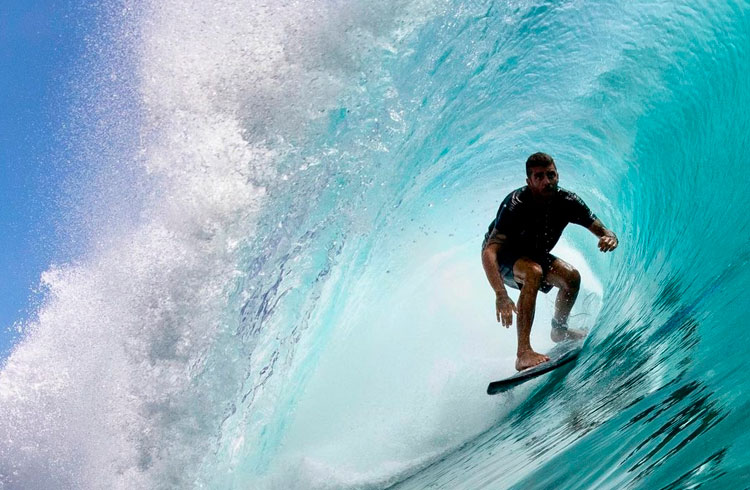 Após 'BBB', surfista Pedro Scooby vai lançar coleção de NFTs