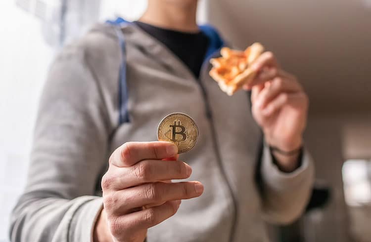 Bitcoin Pizza Day: Mercado Pago vai dar cashback na compra de criptomoedas