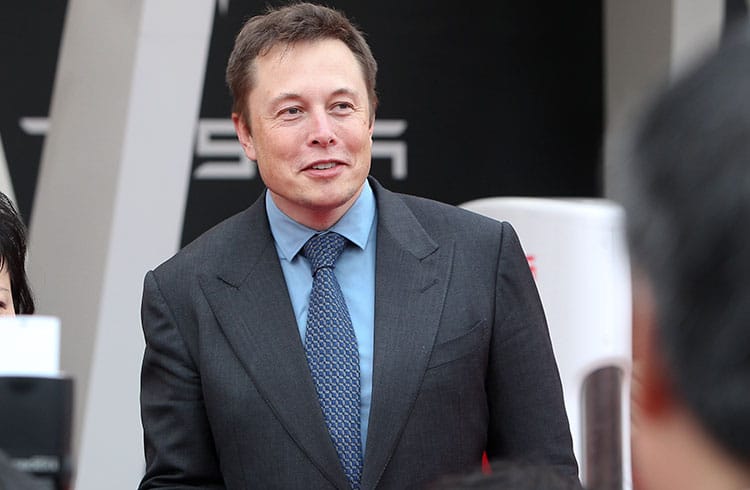Elon Musk suspende temporariamente acordo com o Twitter