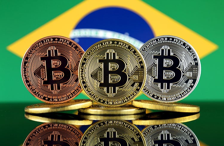Cerca de 4,2 milhões de brasileiros investiram em criptomoedas em 2021