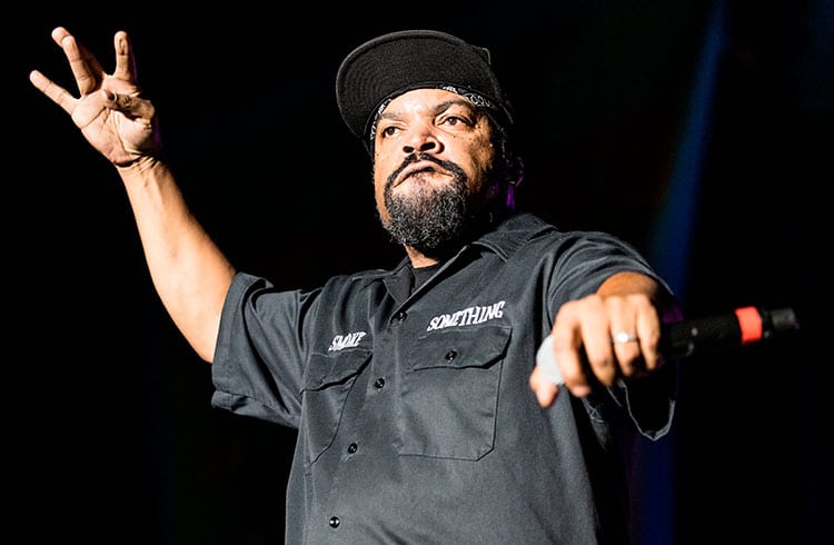Depois de problemas, Ice Cube relança NFTs de sua liga de basquete