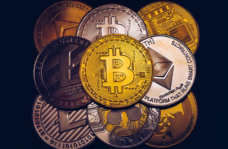 Golpistas roubaram US$ 1 bilhão em criptomoedas desde 2021, revela relatório