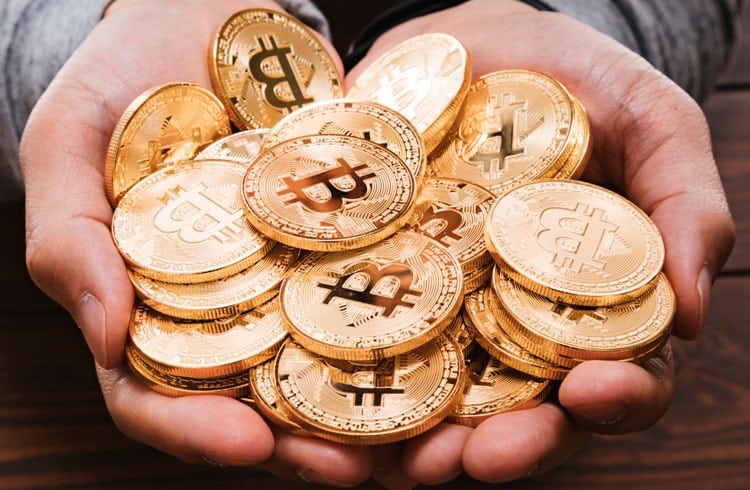 Mineradores de Bitcoin estão vendendo uma média de 3,3 mil BTC por mês