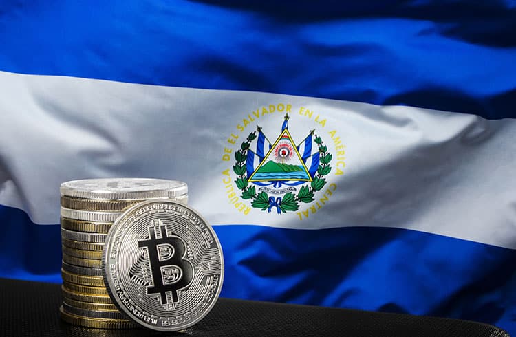 Reservas de El Salvador sofrem baixa à medida que Bitcoin despenca