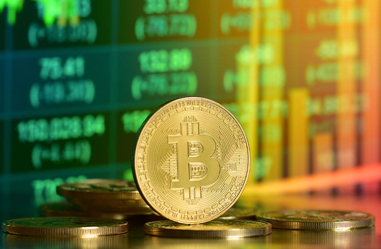 Bitcoin sobe 4% e ETH sobe 10%. ADA, SOL, XRP, DOT e APE sobem até 19%