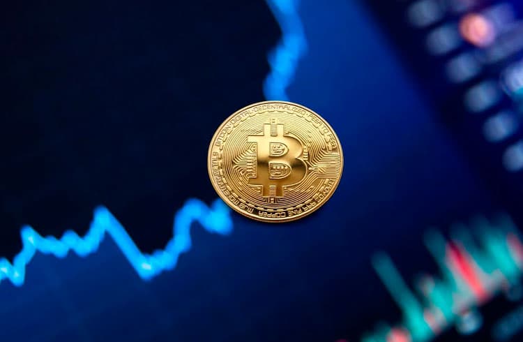 Bitcoin cai, mas mantém nível de resistência. Polkadot registra lucro e incentiva investidores