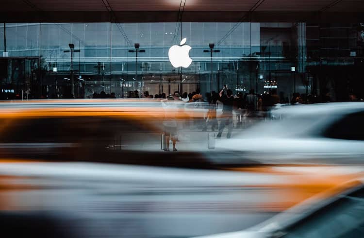 Apple impõe taxa de comissão de 30% nas vendas de NFT