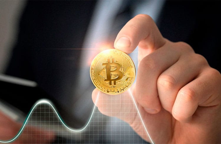 Bitcoin sustenta nível de suporte e mercado reage. ETH, BNB, XRP e SOL tem alta de até 8%