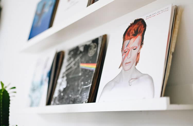 Boletim NEOS: Artistas se unem para homenagear David Bowie com NFTs