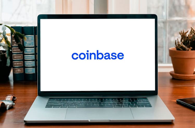 Ações da Coinbase são rebaixadas em meio a colapso da FTX