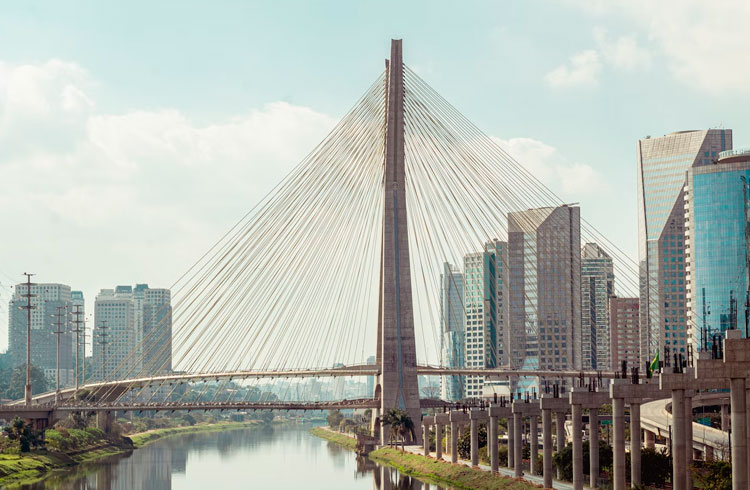 Cidade de São Paulo é a 7ª do mundo em demissões no setor de criptomoedas