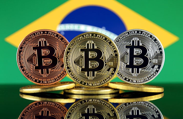 Negociação de Bitcoin no Brasil recua 24% em outubro