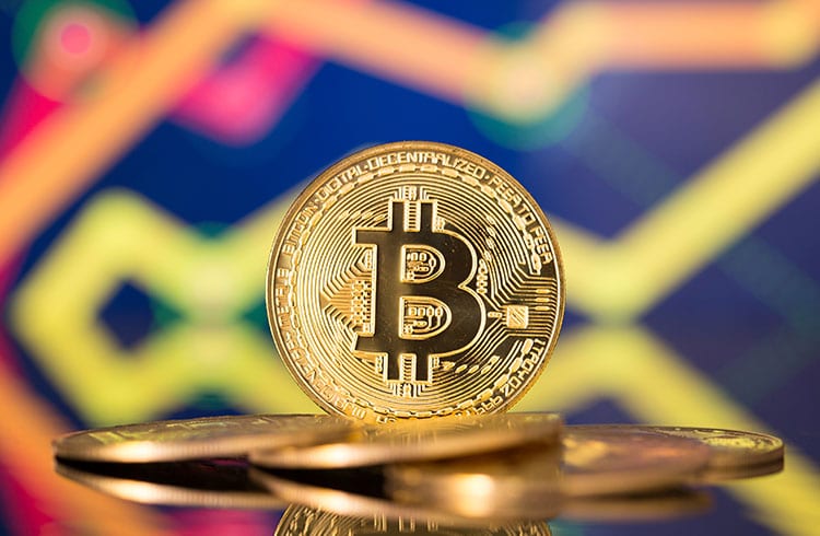 Bitcoin cai para US$ 16.500 e token desconhecido sobe 18%. Saiba como negocia o mercado de criptomoedas nesta sexta-feira (30)