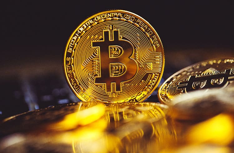 Bitcoin entra na fase de acumulação pré-halving: hora de comprar?