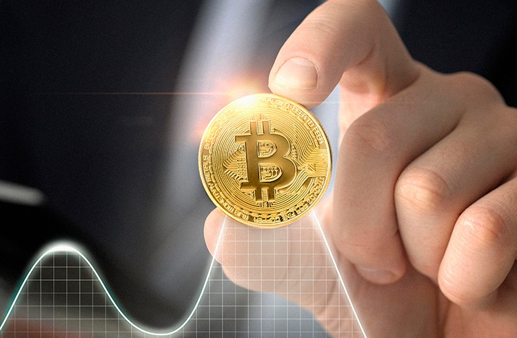 Bitcoin cai, se recupera e volta a romper máxima do ano de US$ 51.000